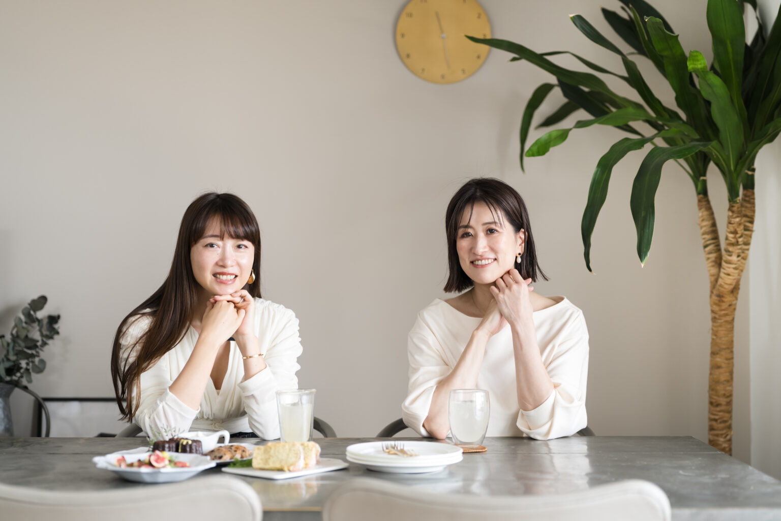 Effora director田口まさ美とともに。2人は20代からの”同志”でもある。