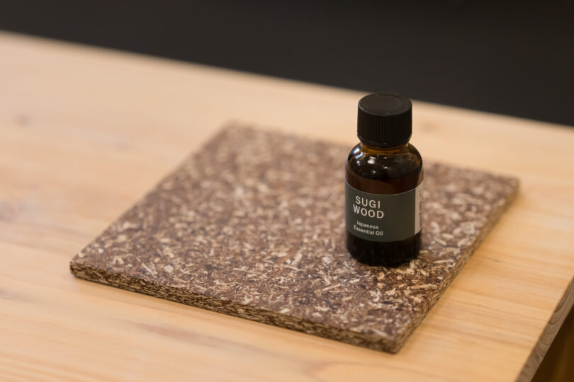 “SUGI WOOD AROMA”（精油）
